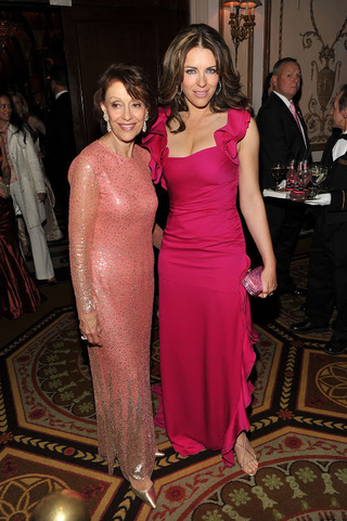 Illustration for article titled Breast Cancer Foundation's Hot Pink Party: Aren't They Pretty In Pink? (Aren't They?!)